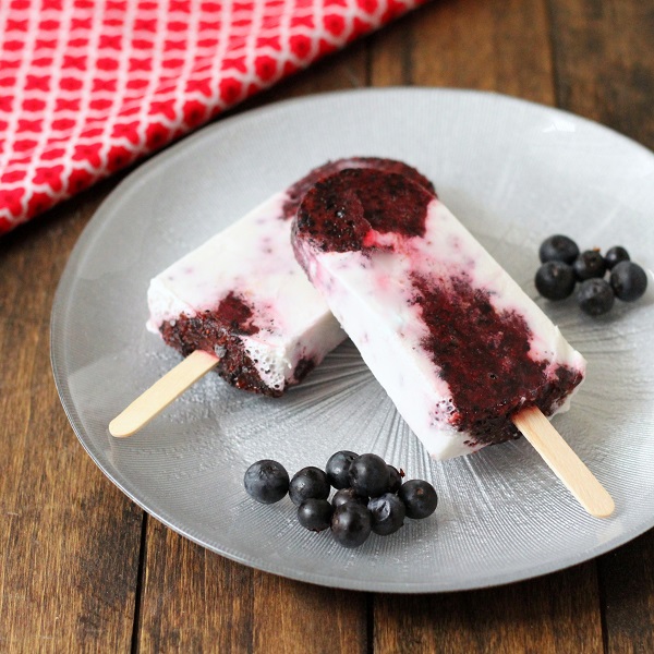 paleo blueberries and cream popsicles_0927sq600